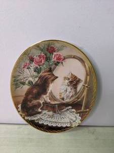 lot 193 image: Bradford Exchange The Fairest of Them All Limited Edition Collectors Plate