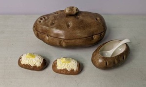 lot 197 image: Kitschy Baked Potato Servingware