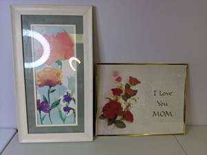 lot 218 image: (2) Framed Floral Art Prints