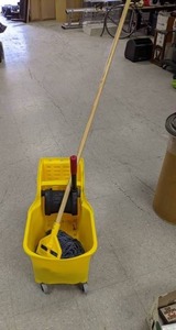 lot 223 image: Mop w Wheeled Ringer Bucket