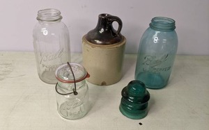 lot 270 image: Vintage Jug, Jars & Insulator