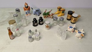 lot 258 image: Kitschy and Classic Salt & Pepper Shakers