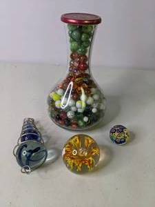 lot 137 image: Marbles & Paperweights