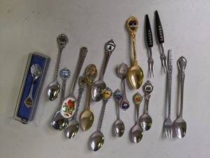 lot 138 image: Lot of Souvenir Spoons