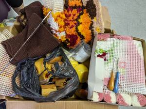 lot 139 image: Latch Hook Yarn Art Supplies