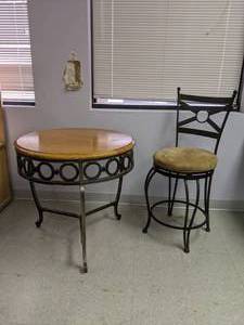 lot 328 image: Bistro Table and Chair Set