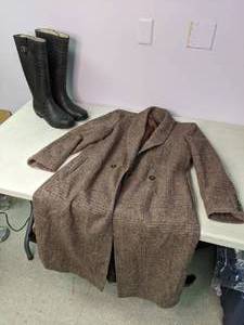 lot 296 image: Womens Wool Jacket & Size 11 Boots