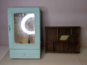 lot 173 image: Medicine Cabinet and Curio Shelf