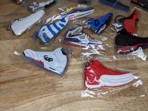 lot 18 image: 20 Brand New Jordan and Nike Sneaker Keychains Shoes Lebron Foamposite Retro